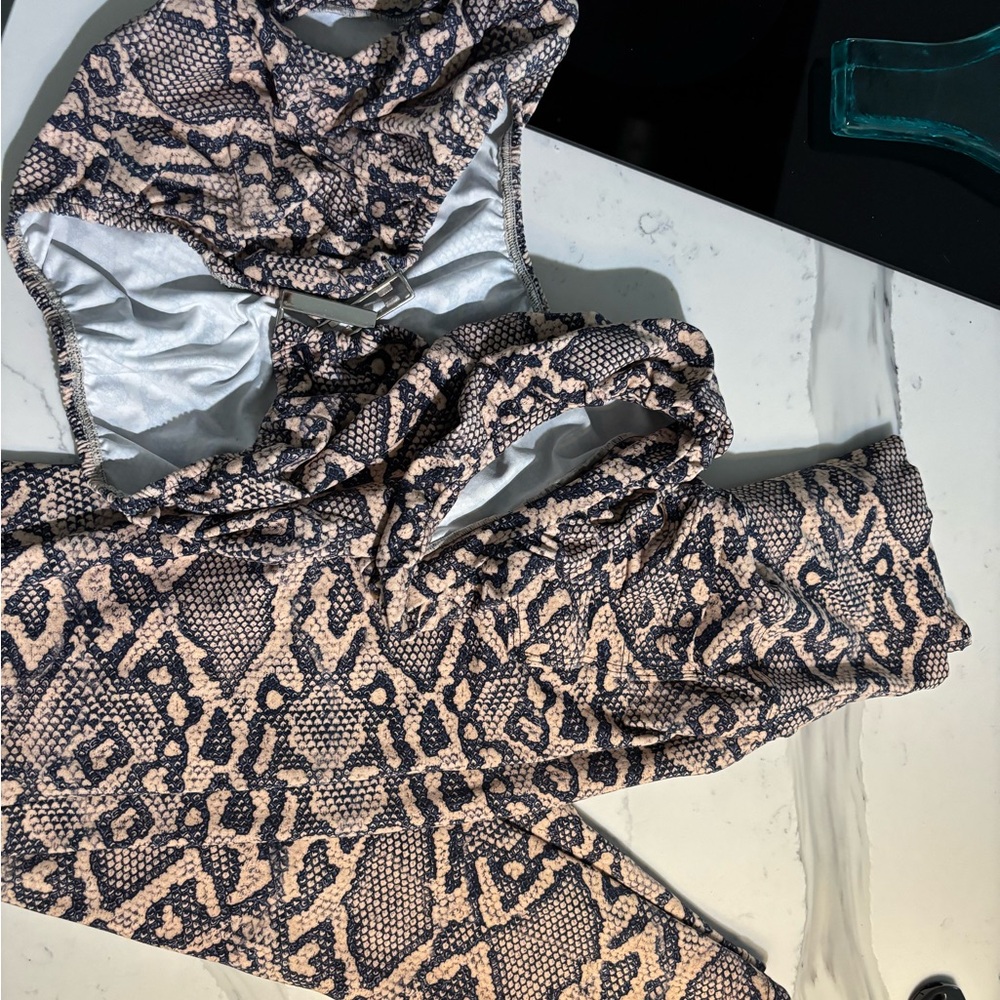 Black and Tan Snakeskin Leggings